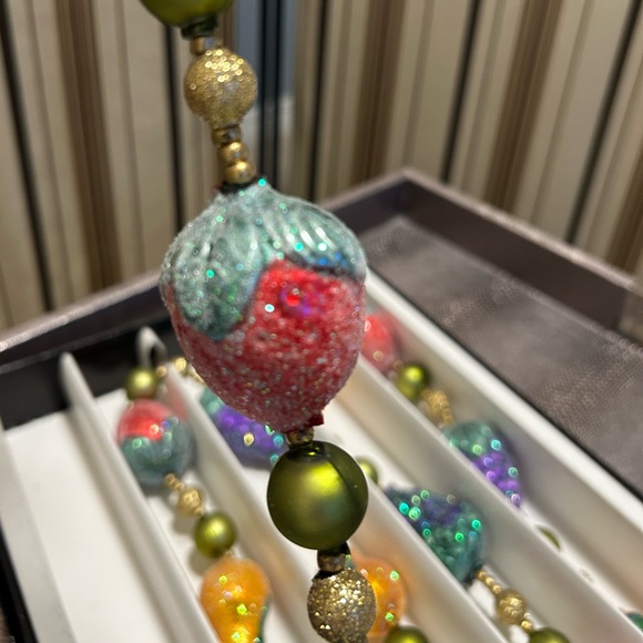 Glass fruit garland - Picture 3 of 7